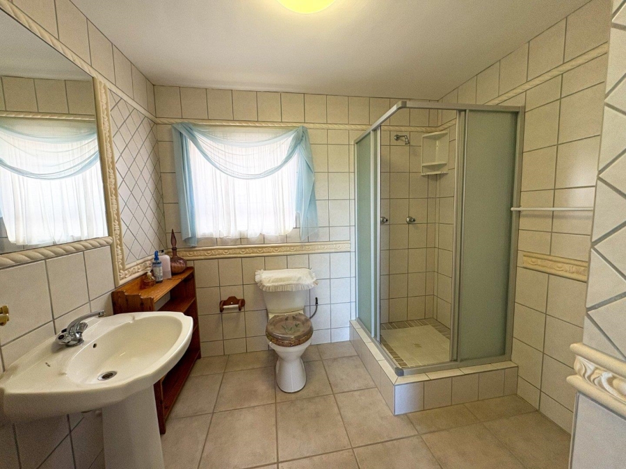 3 Bedroom Property for Sale in Stilbaai Western Cape